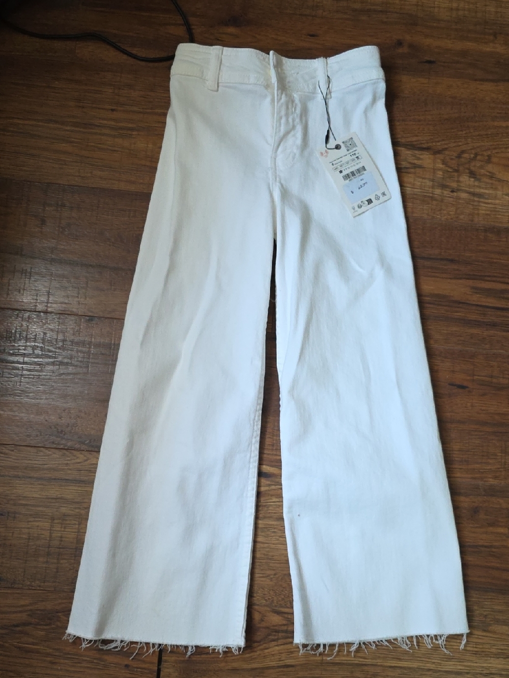 Zara Girls Size 6 White Wide-Leg Marine Jeans with Frayed Hem